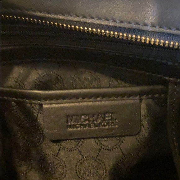 SOLD LAST PRICE DROP: Michael Kors bag - Picture 10 of 16